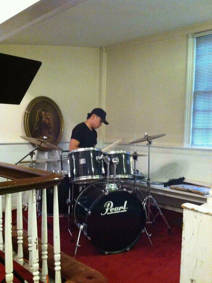 556576_512791285404988_1949275619_n